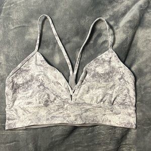 Lululemon sports bra
